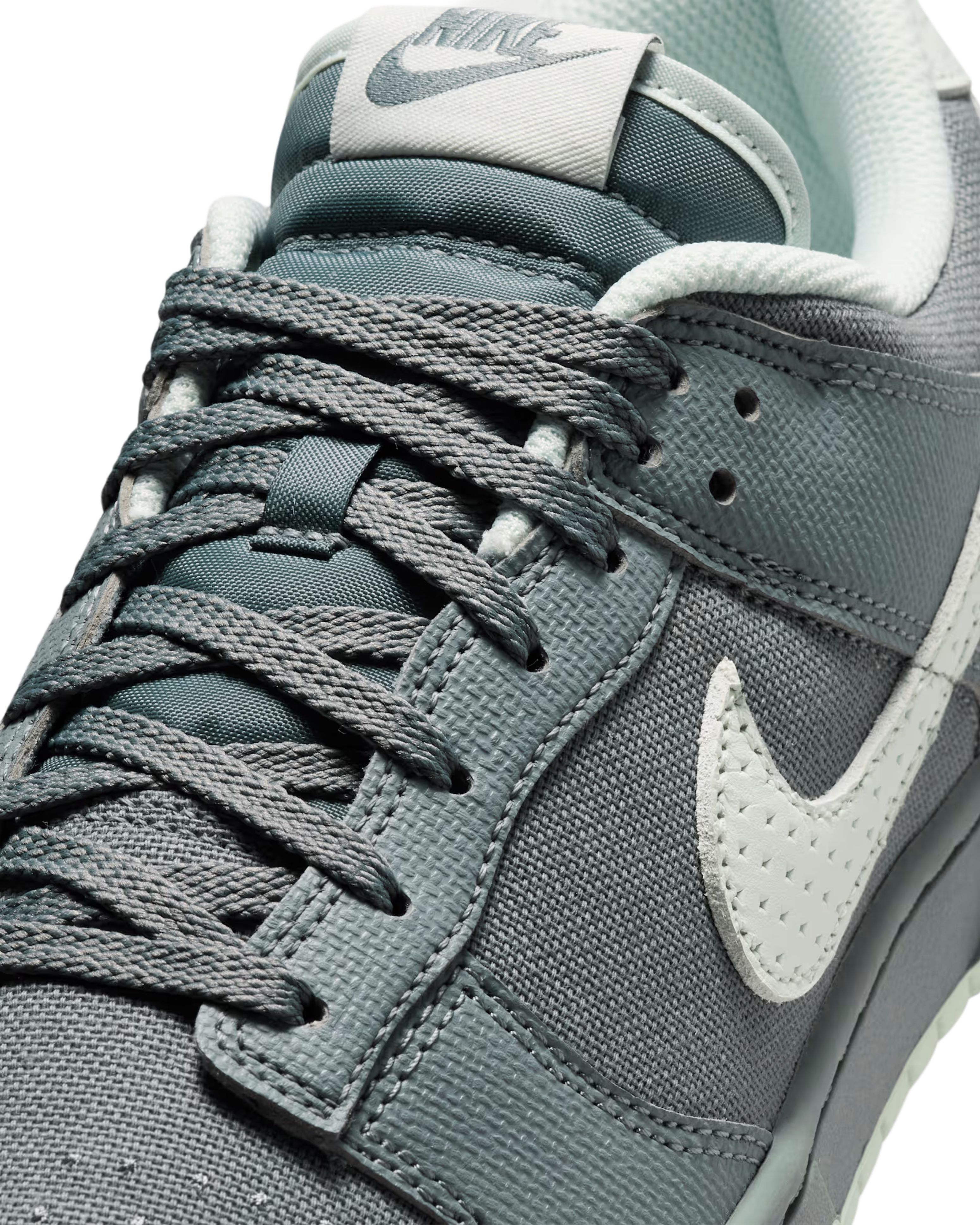 Nike Dunk Low - Cool Grey